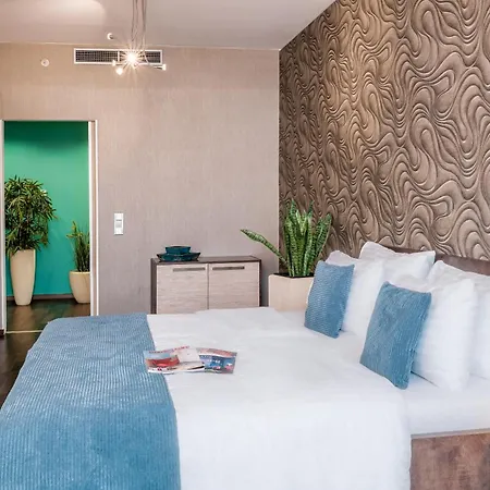Vn3 Terraces By Adrez Aparthotel 4*