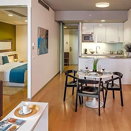 Vn3 Terraces By Adrez 4* Prag
