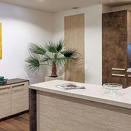 Vn3 Terraces By Adrez Aparthotel 4*